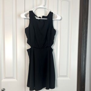 Chic Black Sleeveless Mini Dress